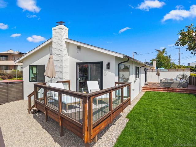 5576 Chelsea Ave, La Jolla CA: https://media.crmls.org/mediaz/190ba9d4-30cf-4fcf-8f92-a979645b6c07.jpg