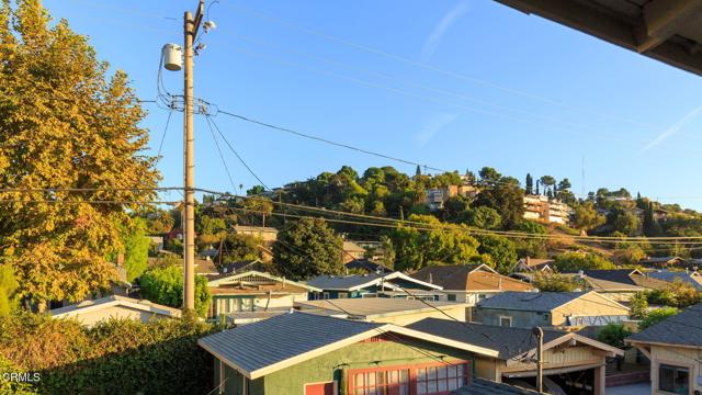 Detail Gallery Image 23 of 30 For 4220 Griffin Ave, Los Angeles,  CA 90031 - 5 Beds | 2/1 Baths