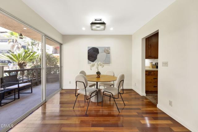 1127 E Del Mar Boulevard, Pasadena CA: https://media.crmls.org/mediaz/190bb965-07de-4754-b3a3-bb26278a31a8.jpg