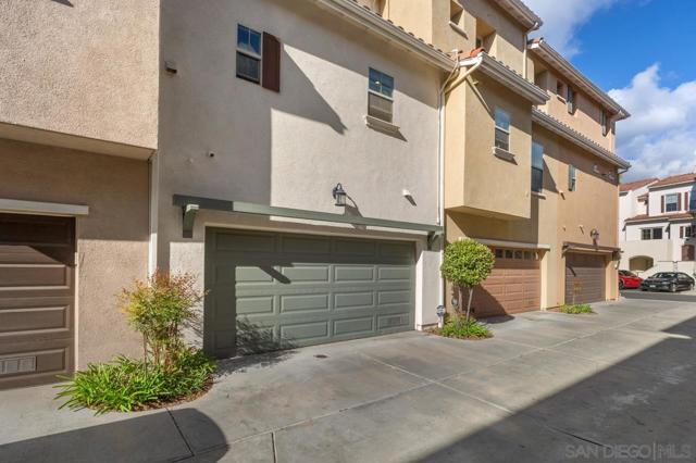 2220 Huntington Point Rd, Chula Vista, California 91914, 2 Bedrooms Bedrooms, ,2 BathroomsBathrooms,Condominium,For Sale,Huntington Point Rd,250020804SD