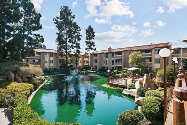 1885 Diamond St, San Diego CA: https://media.crmls.org/mediaz/190c888b-ecec-403e-9b0a-aaf15afba44d.jpg