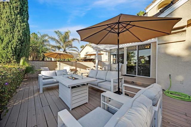 2380 Wayfarer Dr, Discovery Bay CA: https://media.crmls.org/mediaz/190cac09-5cf8-4ac7-8e93-fa80b6ccc822.jpg