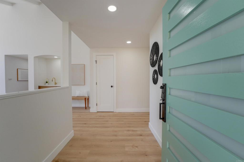 1022 La Casa Drive - photo 5