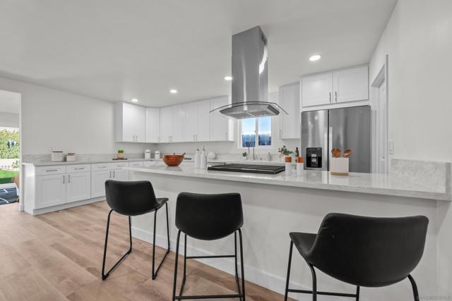 1519 Marble Ct, Chula Vista CA: https://media.crmls.org/mediaz/190e1c3e-3e8f-4e25-b80d-3ddb06ee491f.jpg