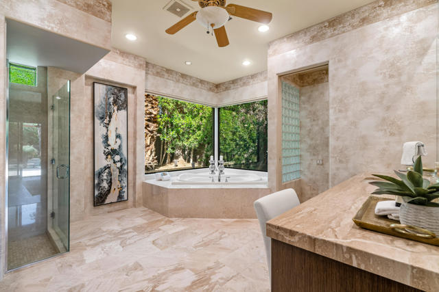 79200 Jack Rabbit Trail, La Quinta CA: https://media.crmls.org/mediaz/190e4750-891d-4821-9a70-84d4404db959.jpg