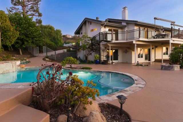 14036 TIERRA BONITA ROAD, Poway CA: https://media.crmls.org/mediaz/190e73cd-e126-4060-9b49-58234b20fd7f.jpg