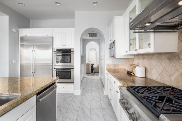 MLS #250038386SD image #5