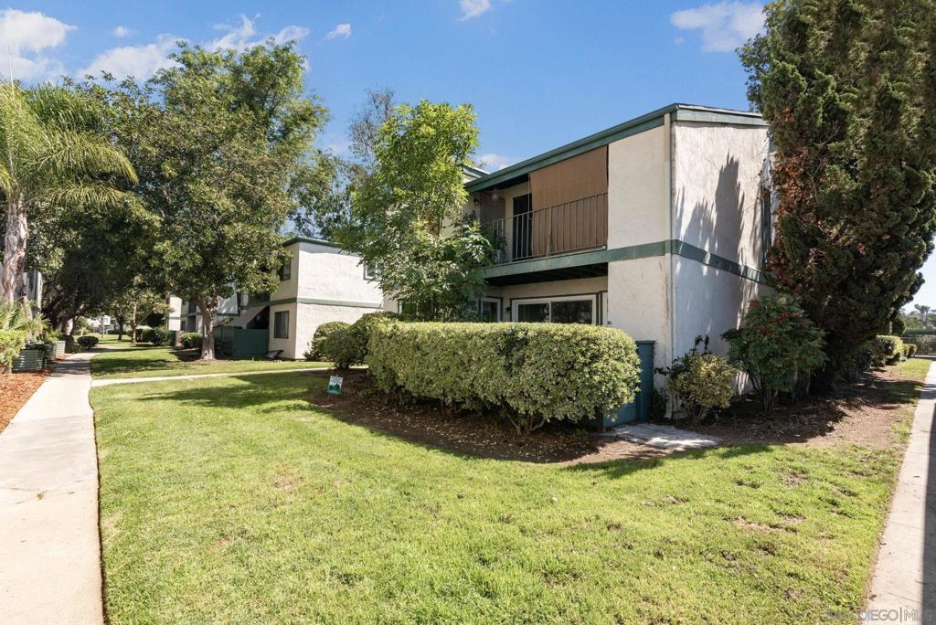 1811 E Grand Ave #105