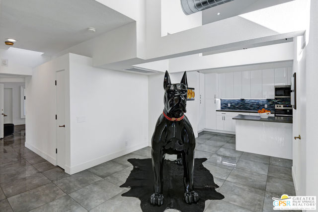 Image 3 of 33 For 186 Kavenish Drive