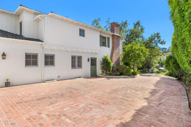 1184 Arden Road, Pasadena CA: https://media.crmls.org/mediaz/19112206-c8cd-472d-a83e-d81c25c33d0f.jpg
