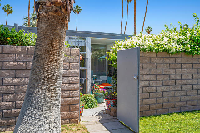 45301 Deep Canyon Road, Palm Desert CA: https://media.crmls.org/mediaz/1911451a-cba8-4b70-bc1f-5df91b185df7.jpg