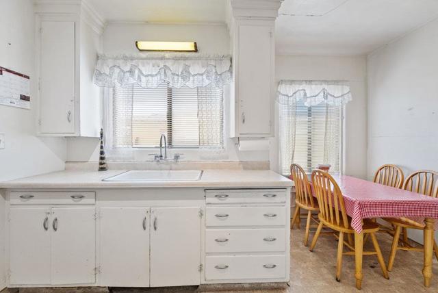 106 Stanford Street, Watsonville CA: https://media.crmls.org/mediaz/19114e90-ccb5-462a-b152-a8cf4d686087.jpg