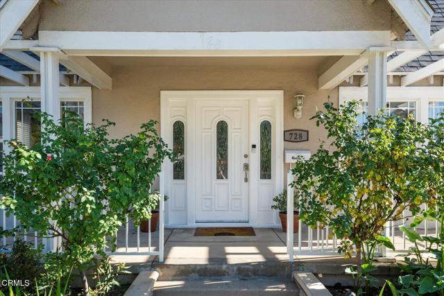 Detail Gallery Image 5 of 53 For 728 Cordova Ave, Glendale,  CA 91206 - 3 Beds | 3 Baths