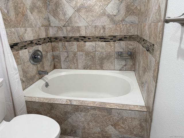 620 State St, San Diego CA: https://media.crmls.org/mediaz/19145377-aebc-45f3-b029-7c7176b118b1.jpg