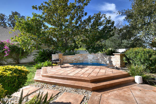 31775 Oak Ranch Court, Westlake Village CA: https://media.crmls.org/mediaz/19149639-b740-4070-b99b-40506cb6c2e4.jpg