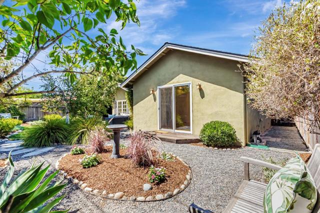 2500 Lost Oaks Drive, San Jose CA: https://media.crmls.org/mediaz/19151c99-4c3b-4898-9f2d-3e3bcabe58e3.jpg