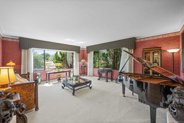 4770 Jellett Street, San Diego CA: https://media.crmls.org/mediaz/1916e10c-c984-4bdf-b9eb-94eca09de166.jpg