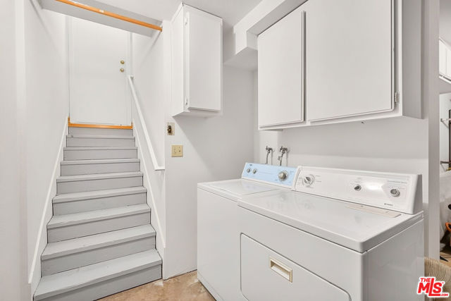 15167 Magnolia Boulevard, E photo 25