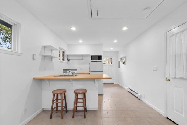520 Tabor Drive, Scotts Valley CA: https://media.crmls.org/mediaz/19183aa6-fad4-44ed-b150-3c1f4ea2805b.jpg