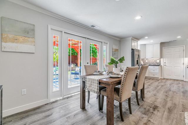 1580 Alameda De Las Pulgas, Redwood City CA: https://media.crmls.org/mediaz/1918a374-909e-464f-82fa-646ee918a768.jpg