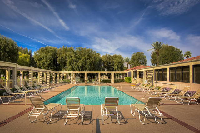 160 Hilligoss Drive, Cathedral City CA: https://media.crmls.org/mediaz/1918d38b-1b42-4110-9d3e-250e4cf401e0.jpg
