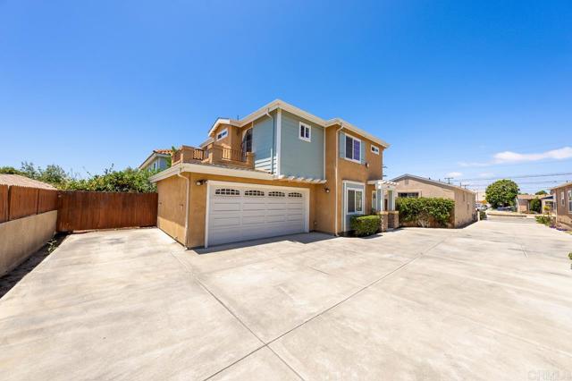 488 Park Way, Chula Vista CA: https://media.crmls.org/mediaz/19190b42-e70c-4be8-ad68-effad31b15db.jpg