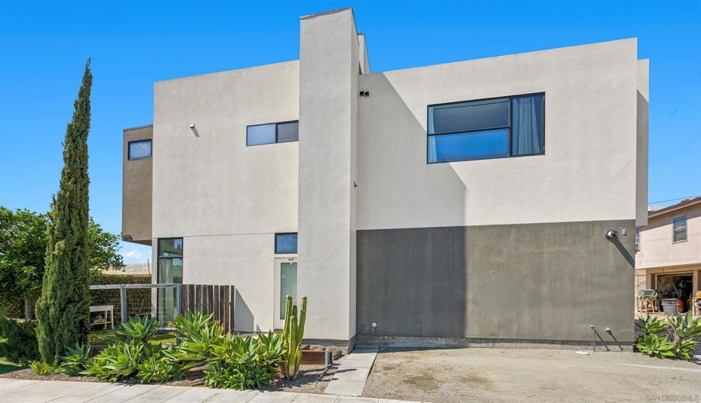 MLS #250027554SD image #11