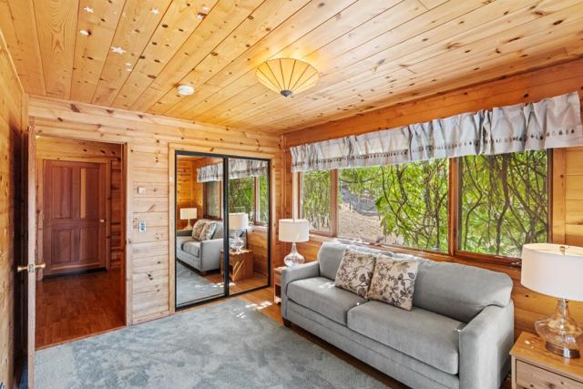 994 Laurel Grove Drive, Soquel CA: https://media.crmls.org/mediaz/1919ec28-ad3b-4793-bfc6-a68cd65c2417.jpg