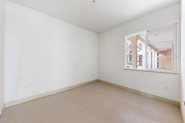 88 S Broadway, Millbrae CA: https://media.crmls.org/mediaz/1919f987-f9ec-4c30-b77d-776b6bc3402d.jpg