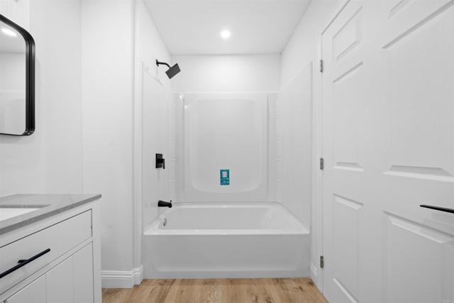 Detail Gallery Image 13 of 17 For 8968 Winter Gardens Blvd #4,  Lakeside,  CA 92040 - 3 Beds | 2 Baths