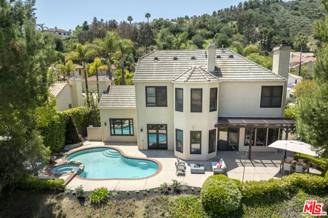 3458 Malaga Court, Calabasas CA: https://media.crmls.org/mediaz/191abf19-8fd5-4e58-a79d-7821887695b2.jpg