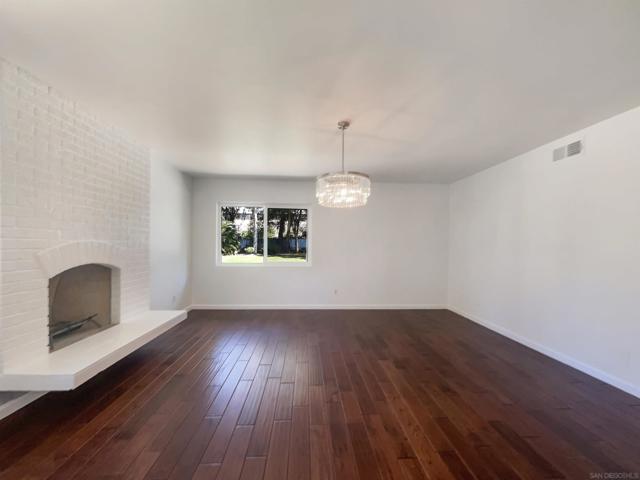 13080 Camino Del Valle, Poway CA: https://media.crmls.org/mediaz/191c09ac-3cc2-4bd0-8fa7-6868bf3375f2.jpg