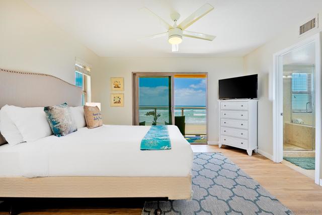 3537 Ocean Front Walk, San Diego CA: https://media.crmls.org/mediaz/191c326e-0fb2-487c-85e3-0c2e582735b3.jpg