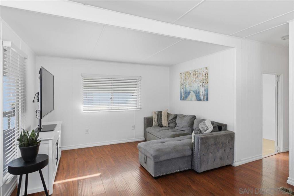 MLS #250042960SD image #10