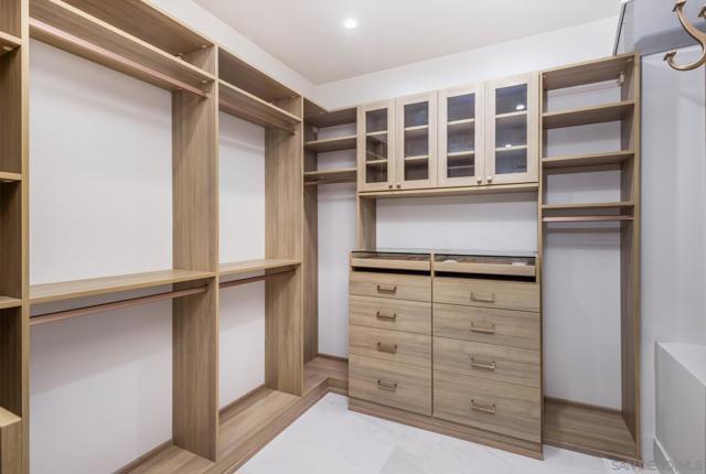 755 Rosecrans St, San Diego CA: https://media.crmls.org/mediaz/191d33ee-b762-453d-894d-28c62f7ae521.jpg