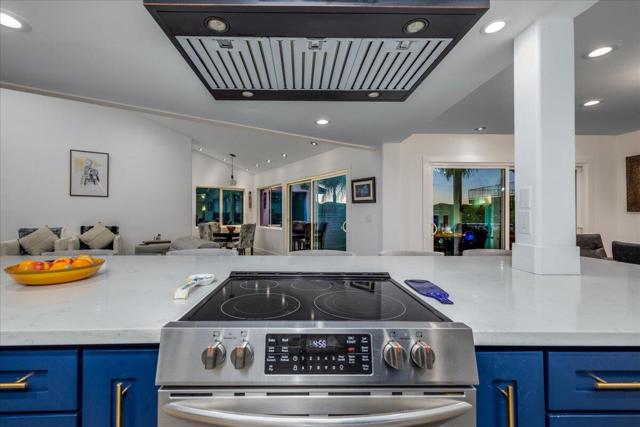 29795 Eagle Point Drive, Canyon Lake CA: https://media.crmls.org/mediaz/191d62d9-dc3c-41fd-9dbc-1404e485ccd2.jpg