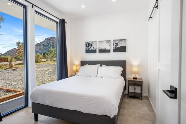 61004 Prescott Trail, Joshua Tree CA: https://media.crmls.org/mediaz/191df059-06e3-4dfe-9946-cc95e9f39664.jpg