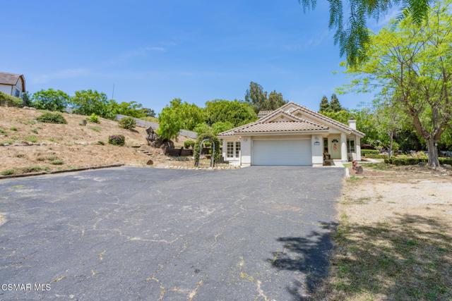 6564 La Cumbre Road, Somis CA: https://media.crmls.org/mediaz/191ed32f-7a3b-421c-821d-1a6b4fb3bf16.jpg