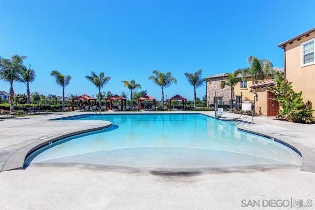 10653 Golden Willow, San Diego CA: https://media.crmls.org/mediaz/191fc8bd-eb77-4eef-8faa-691a915855b6.jpg