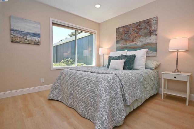 1976 Saint George Rd, Danville CA: https://media.crmls.org/mediaz/191fd206-8547-472f-9c70-01fecd11d970.jpg