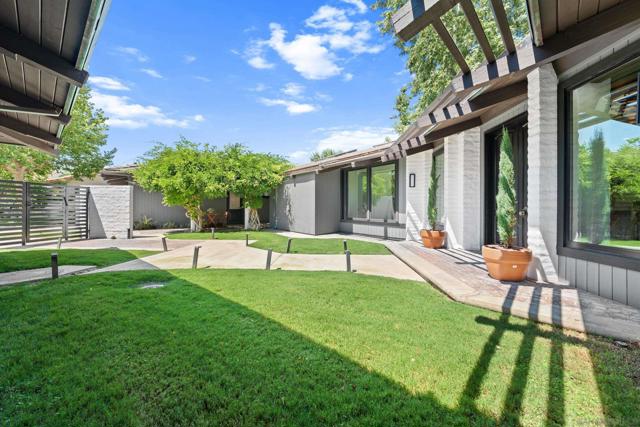 32676 Taspa Ct, Pauma Valley CA: https://media.crmls.org/mediaz/19205f3b-5369-4221-88f8-f530cf928ab2.jpg