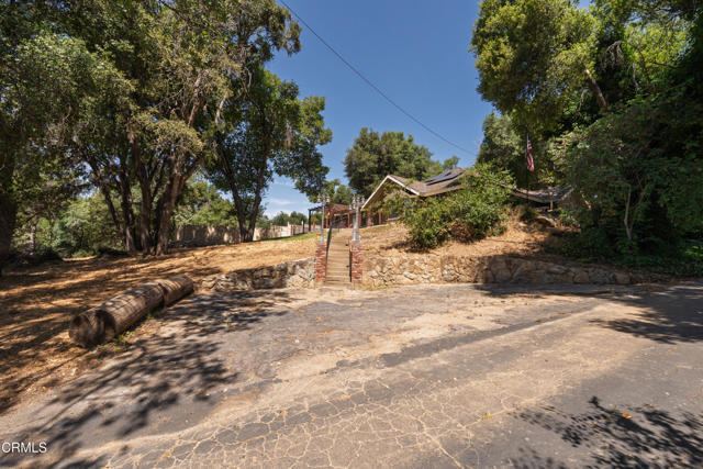 51793 Quail Ridge Road, Oakhurst CA: https://media.crmls.org/mediaz/1920ae53-5b4d-411f-b06a-508c653808bf.jpg