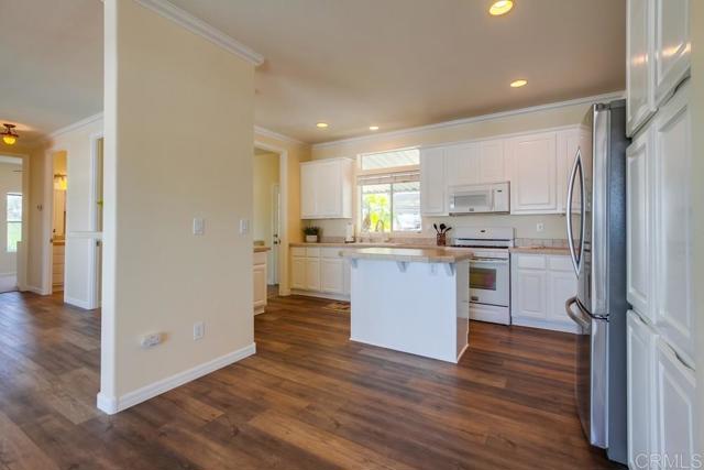 Detail Gallery Image 8 of 64 For 1930 W San Marcos Blvd #163,  San Marcos,  CA 92078 - 2 Beds | 2 Baths