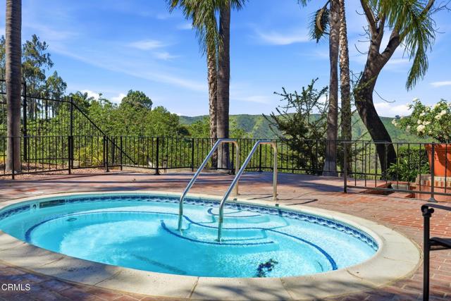 Detail Gallery Image 60 of 72 For 2317 Canyonback Rd, Los Angeles,  CA 90049 - 5 Beds | 5/1 Baths