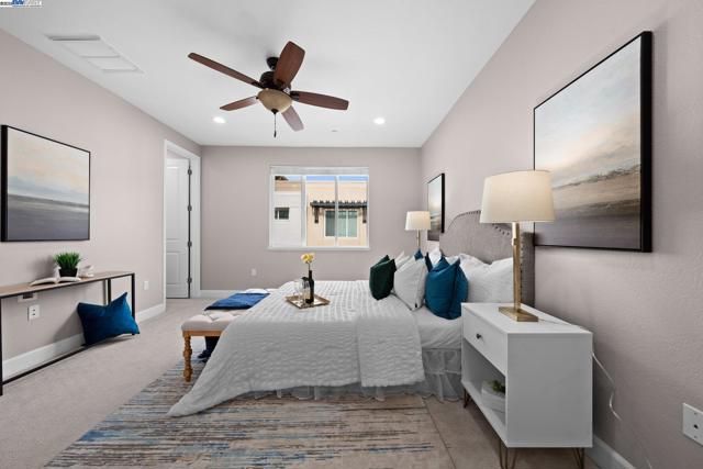 5223 S Esprit Loop, Dublin CA: https://media.crmls.org/mediaz/19224540-80fa-48c1-8ac5-7047ee0d24e2.jpg