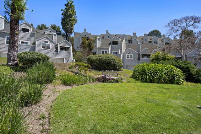 11061 Scripps Ranch, San Diego CA: https://media.crmls.org/mediaz/192282e7-ab69-4c88-a4c1-8d5a33286d50.jpg