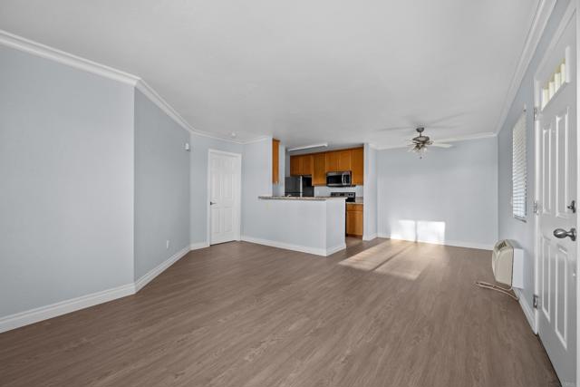 1423 Graves Avenue, El Cajon CA: https://media.crmls.org/mediaz/1922de00-be21-4e05-ab25-cf243d96b5dc.jpg