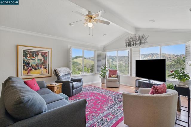 3648 Morgan Territory Rd, Clayton CA: https://media.crmls.org/mediaz/1923349b-e42a-4838-9ebb-e9b0b93120b7.jpg