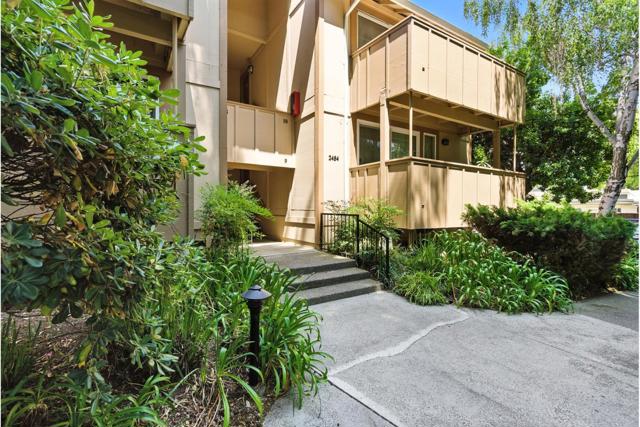 2454 W Bayshore Road, Palo Alto CA: https://media.crmls.org/mediaz/19235b22-bdcc-4522-b029-639ecbaec32b.jpg