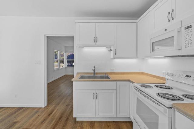 1440 Contra Costa Street, Seaside CA: https://media.crmls.org/mediaz/19235fec-e0c7-41eb-805f-88ada703ead1.jpg